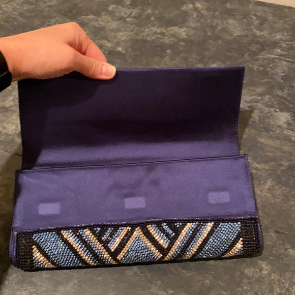 Stuart Weitzman hand bag. - Picture 7 of 8